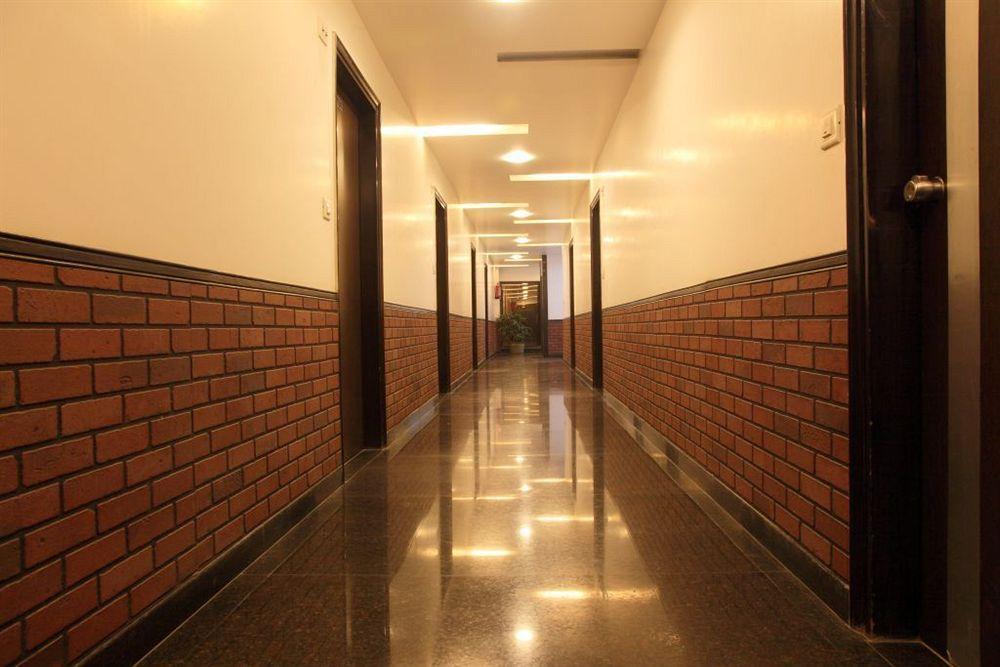 Hotel Lohmod At National Highway 8 - Free Airport Transffer Nueva Delhi Exterior foto