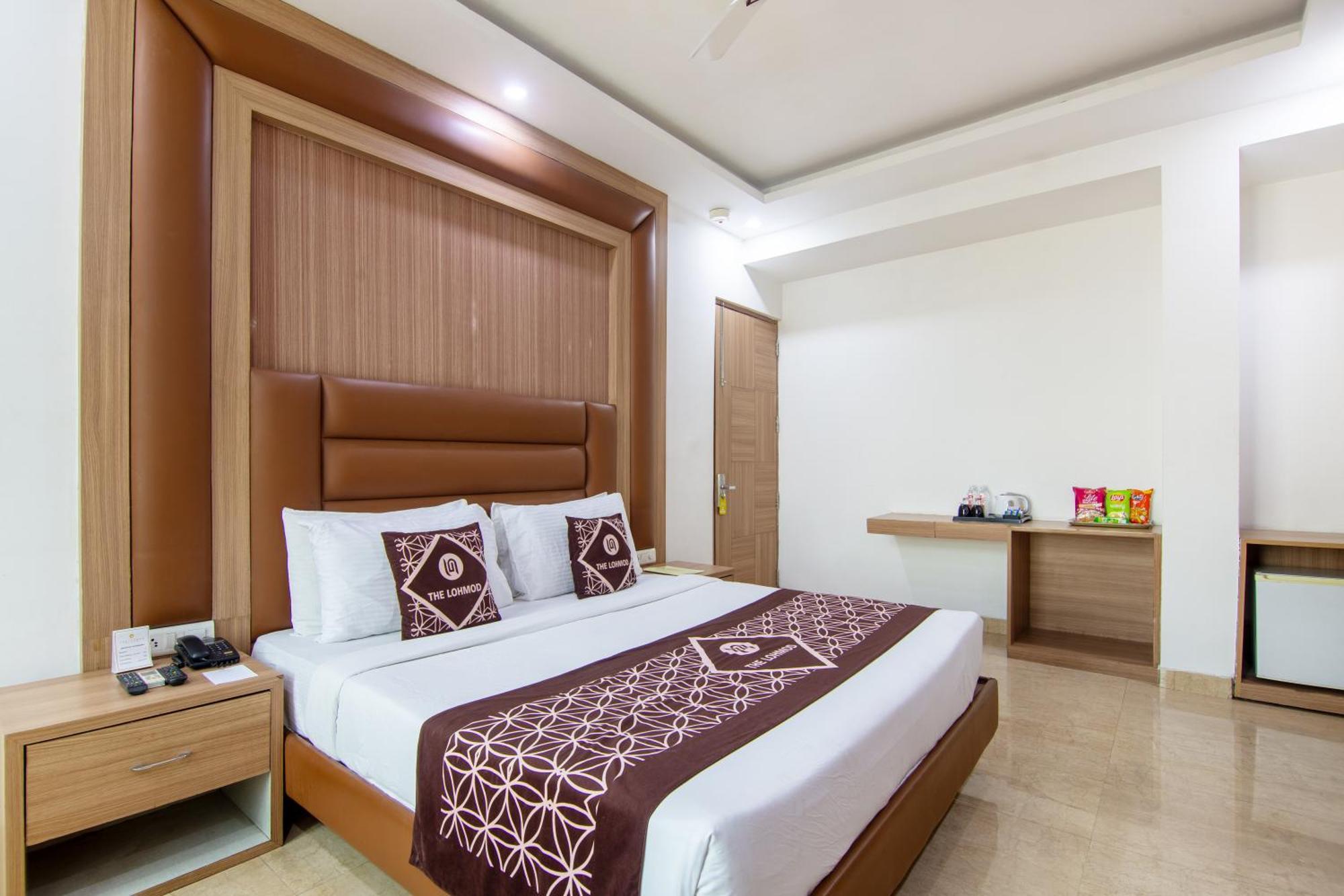 Hotel Lohmod At National Highway 8 - Free Airport Transffer Nueva Delhi Exterior foto