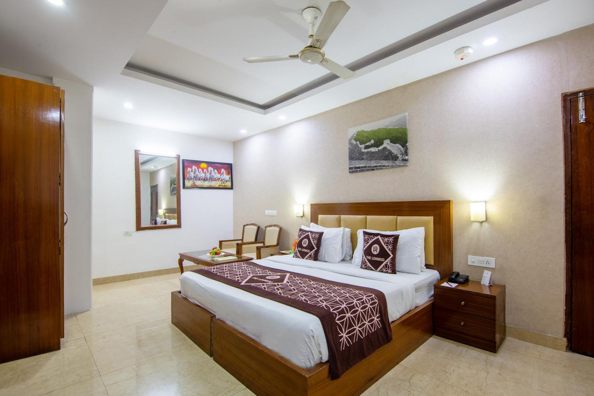 Hotel Lohmod At National Highway 8 - Free Airport Transffer Nueva Delhi Exterior foto