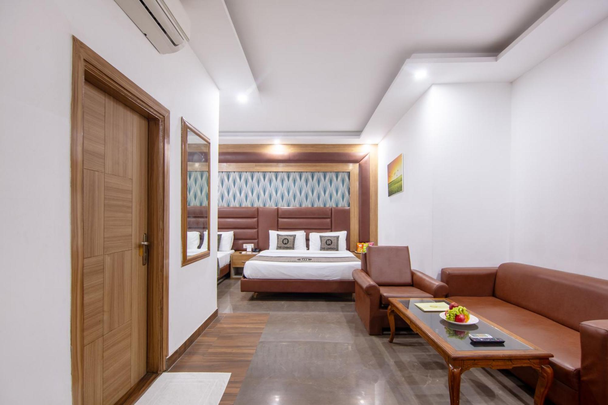 Hotel Lohmod At National Highway 8 - Free Airport Transffer Nueva Delhi Exterior foto