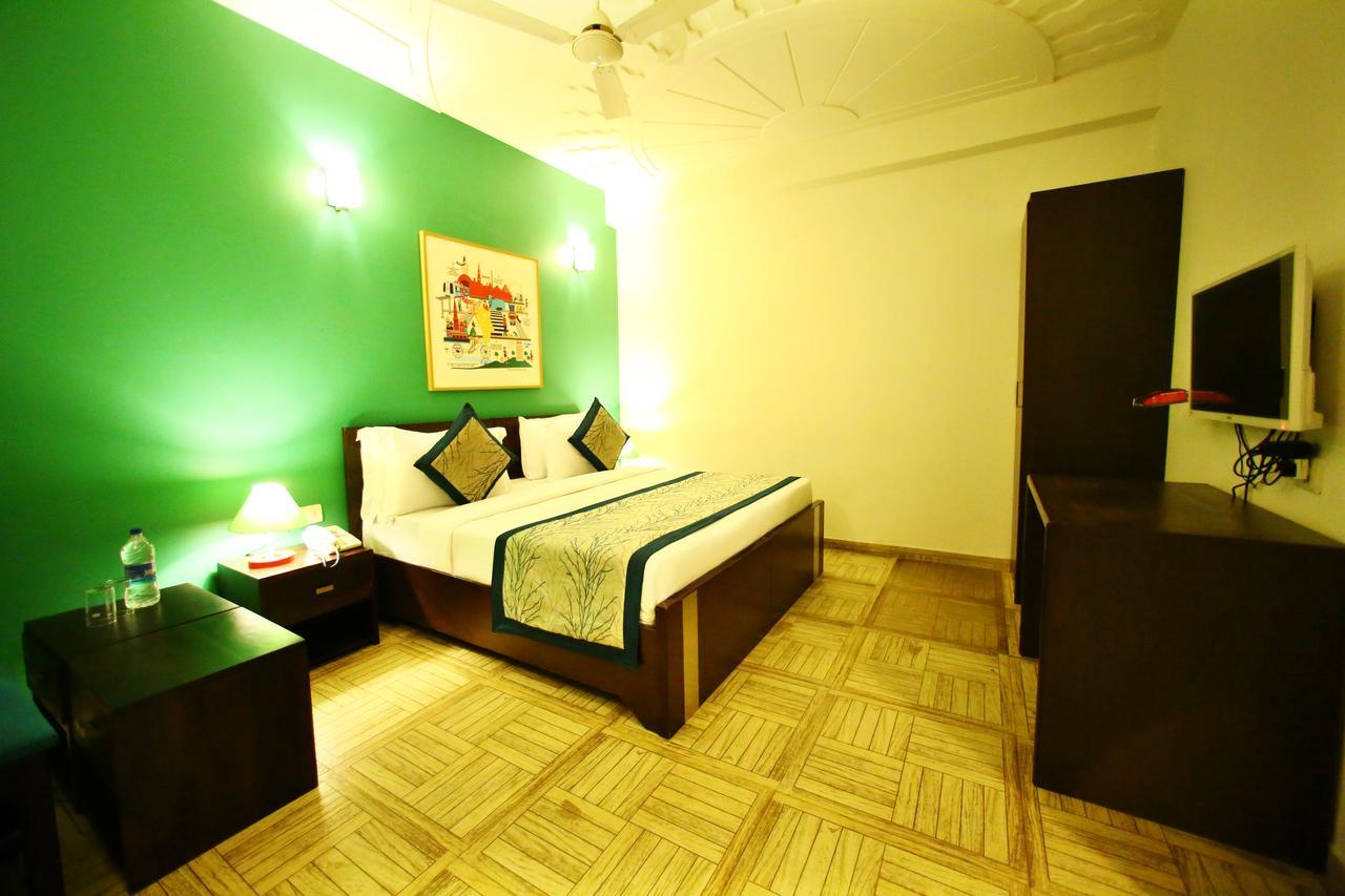 Hotel Lohmod At National Highway 8 - Free Airport Transffer Nueva Delhi Exterior foto